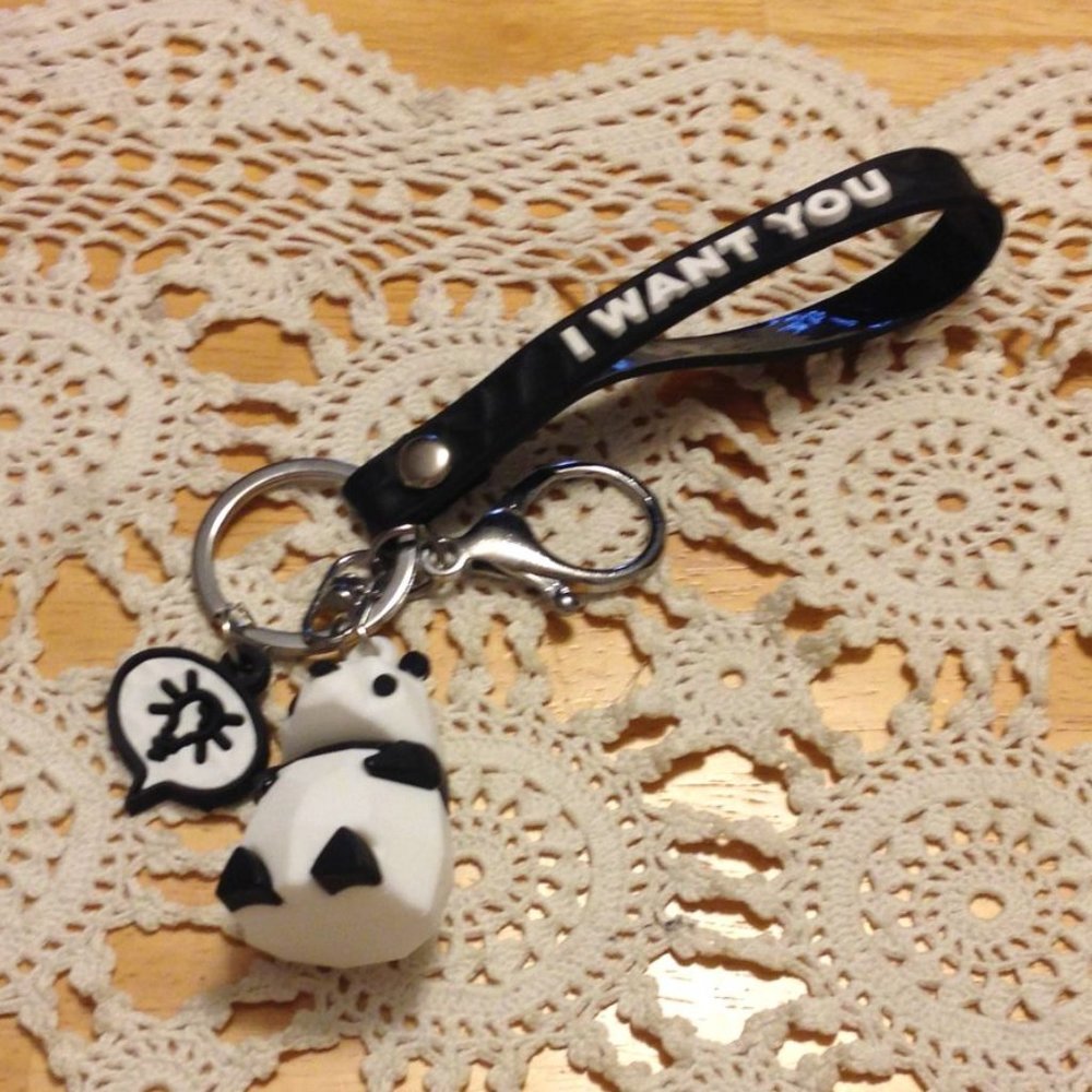 Panda or Bear Keychain nwot